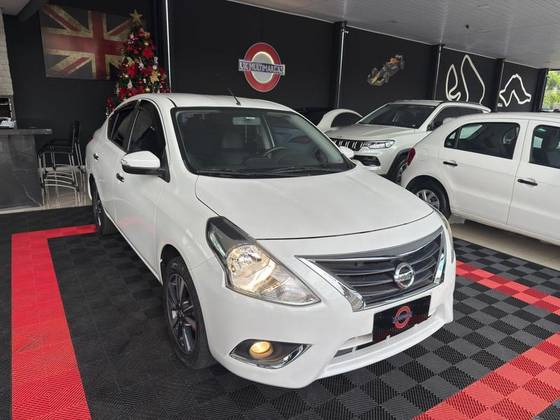NISSAN VERSA 1.6 16V FLEXSTART V-DRIVE PREMIUM XTRONIC